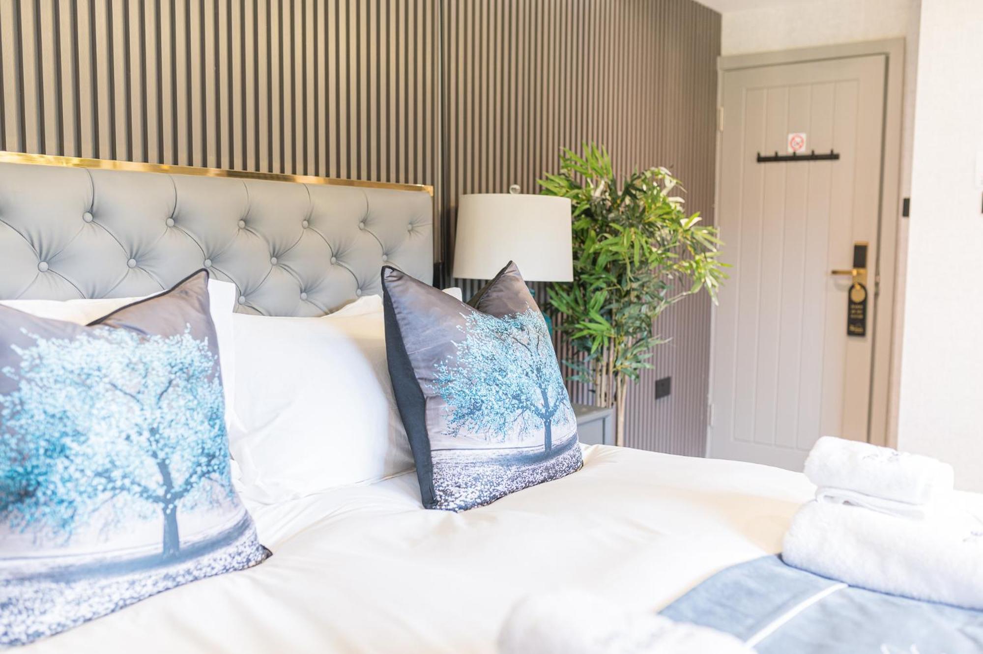 The Log House Hotel Ambleside Bagian luar foto